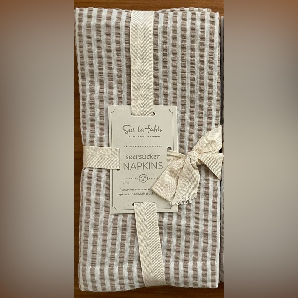 Napkins. Sur La Table 100% cotton dinner napkins. NWT